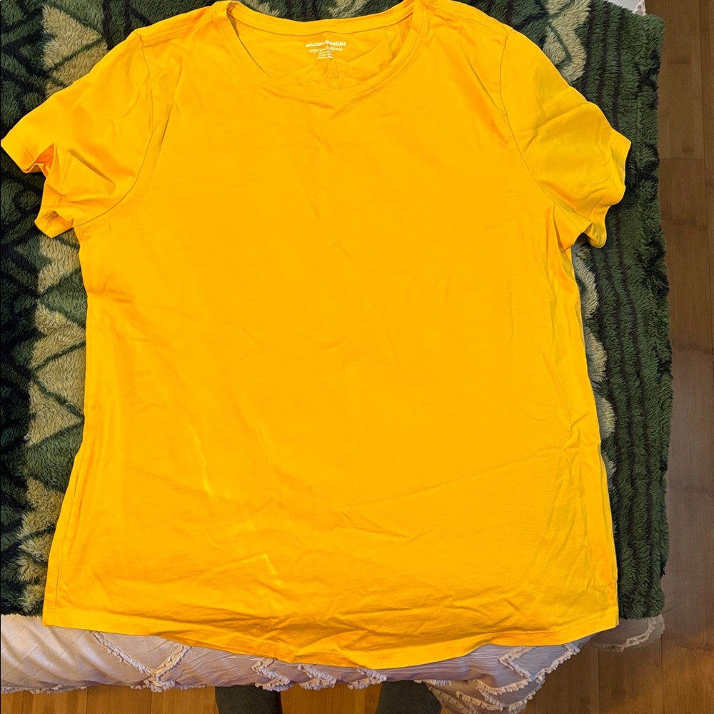 Amazon essentials Crew neck top